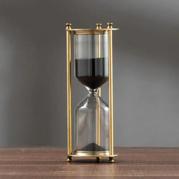 RoyalHour – Vintage Brass Hourglass with Purple Sand