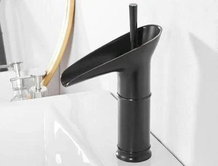 HeritageFalls – Classic Waterfall-Style Sink Faucet