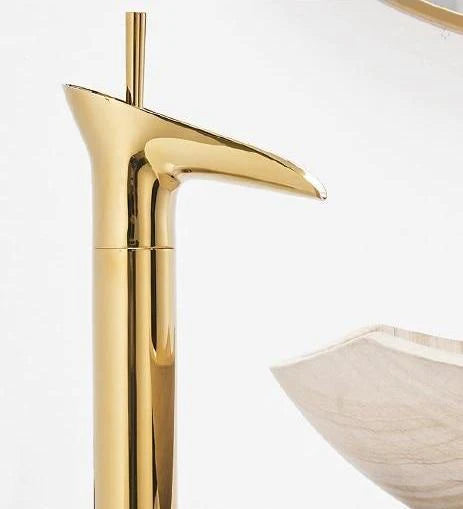 HeritageFalls – Classic Waterfall-Style Sink Faucet